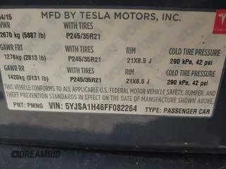 2015 Tesla Model S 85D with VIN 5YJSA1H46FF082264, listed as a IAAI auction lot 42068959 with 98,693 mi miles. Bid and sale history available at carsss.com. Image 9.