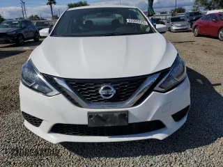 2019 Nissan Sentra SV z VIN 3N1AB7AP1KY313153, wystawiony jako Copart lot #53393725 z przebiegiem 53 203 mil mil oraz Szkoda całkowita • Salvage title. Historia ofert i sprzedaży dostępna na DreamBid. Obrazek 5.
