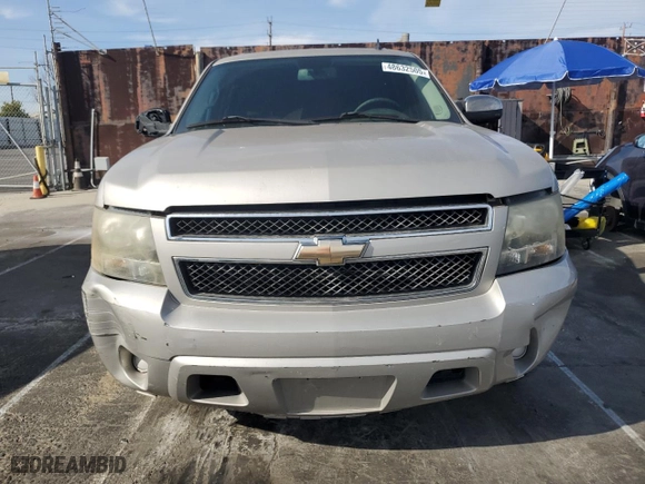 2009 Chevrolet Suburban LS with VIN 1GNFC16J89R288681, listed as a Copart auction lot 48632505 with 115,956 mi miles and Clean Title. Bid and sale history available at carsss.com. Image 5.