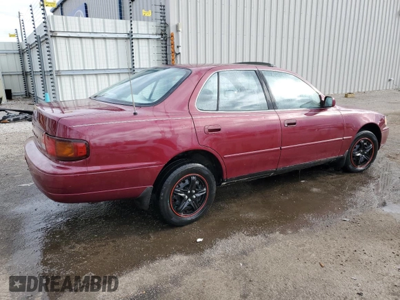 1996 Toyota Camry DX with VIN 4T1BG12KXTU739460, listed as a Copart auction lot 89107105 with 131,237 mi miles and Salvage Title. Bid and sale history available at carsss.com. Image 3.