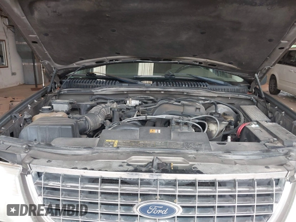 2003 Ford Explorer XLT with VIN 1FMZU63K83ZA92143, listed as a IAAI auction lot 42437278 with 286,800 mi miles and . Bid and sale history available at DreamBid. Image 10.