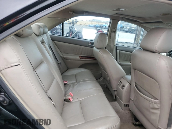 2005 Toyota Camry LE with VIN 4T1BF32K45U102615, listed as a Copart auction lot 56182705 with 196,300 mi miles and Salvage Title. Bid and sale history available at DreamBid. Image 10.