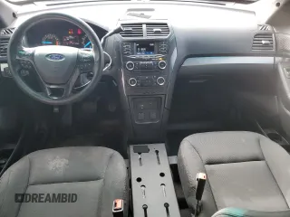 2016 Ford Police Interceptor Utility z VIN 1FM5K8AT3GGC72949, wystawiony jako Copart lot #47984524 z przebiegiem 122 660 mil mil oraz Szkoda całkowita • Salvage title. Historia ofert i sprzedaży dostępna na DreamBid. Obrazek 8.