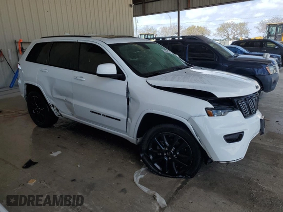 2018 Jeep Grand Cherokee Laredo E with VIN 1C4RJFAG7JC266912, listed as a Copart auction lot 51964465 with 42,121 mi miles and Salvage Title. Bid and sale history available at carsss.com. Image 4.