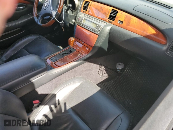 2002 Lexus SC 430 with VIN JTHFN48Y420031315, listed as a Copart auction lot 77133524 with Not Provided miles and Non Repairable. Bid and sale history available at DreamBid. Image 8.