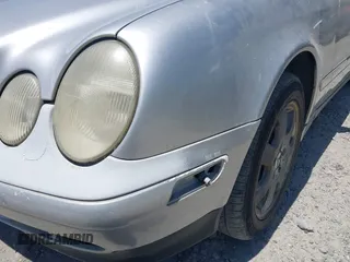 2002 Mercedes-Benz CLK 320/430 with VIN WDBLJ65G82T118039, listed as a IAAI auction lot 41929153 with 232,989 mi miles and . Bid and sale history available at DreamBid. Image 12.