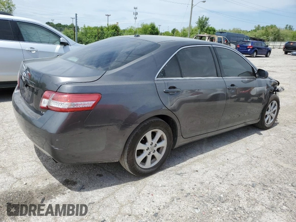 2011 Toyota Camry LE z VIN 4T4BF3EK9BR180367, wystawiony jako Copart lot #57410615 z przebiegiem 226 183 mil mil oraz Szkoda całkowita • Salvage title. Historia ofert i sprzedaży dostępna na DreamBid. Obrazek 3.