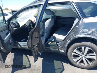 2018 Subaru Outback Limited с VIN 4S4BSANC8J3225726, выставлен на аукционе IAAI как лот 42227888 с пробегом 132 454 миль миль и . История ставок и продаж доступна на DreamBid. Изображение 8.