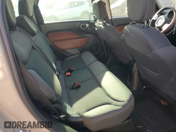 2016 FIAT 500L Trekking with VIN ZFBCFADH1GZ037598, listed as a Copart auction lot 42458725 with 84,105 mi miles and Salvage Title. Bid and sale history available at carsss.com. Image 10.