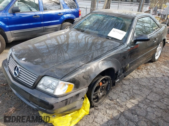2000 Mercedes-Benz SL with VIN WDBFA68F4YF191528, listed as a IAAI auction lot 41775425 with 86,654 mi miles. Bid and sale history available at carsss.com. Image 2.