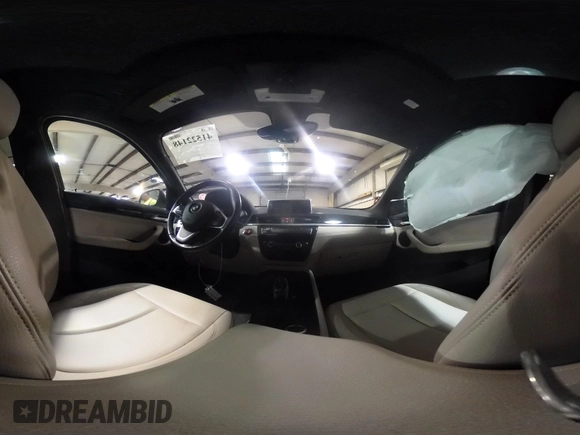 2022 BMW X1 xDrive28i с VIN WBXJG9C0XN5V02558, выставлен на аукционе IAAI как лот 41522148 с пробегом 41 801 миль миль и . История ставок и продаж доступна на DreamBid. Изображение 18.