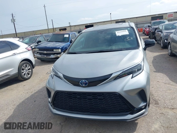 2021 Toyota Sienna XSE with VIN 5TDDRKEC6MS047574, listed as a IAAI auction lot 41688890 with 54,228 mi miles and . Bid and sale history available at DreamBid. Image 6.