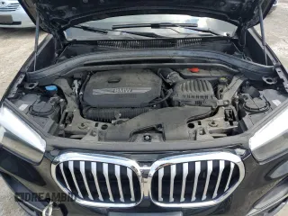 2020 BMW X1 xDrive28i z VIN WBXJG9C08L5P21466, wystawiony jako Copart lot #61664675 z przebiegiem 54 176 mil mil oraz Szkoda całkowita • Salvage title. Historia ofert i sprzedaży dostępna na DreamBid. Obrazek 12.