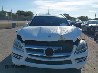 2014 Mercedes-Benz GL-Class GL 450 with VIN 4JGDF7CE1EA387056, listed as a IAAI auction lot 41899945 with 126,842 mi miles. Bid and sale history available at carsss.com. Image 13.