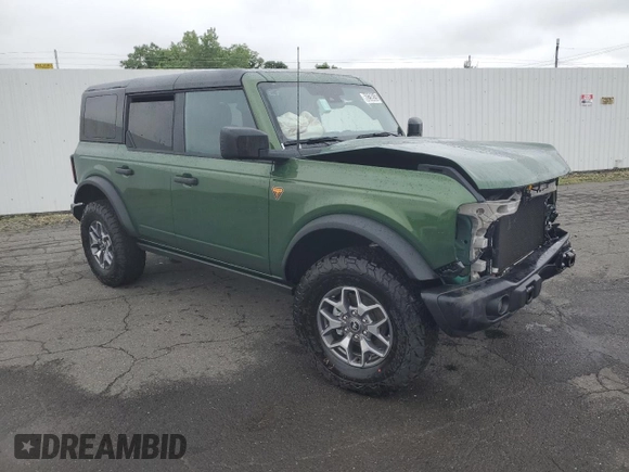2025 Ford Bronco Badlands z VIN 1FMEE9BP1SLA66088, wystawiony jako Copart lot #60238525 z przebiegiem 1 419 mil mil oraz Czysty tytuł • Clean title. Historia ofert i sprzedaży dostępna na DreamBid. Obrazek 4.