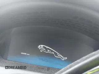 2015 Jaguar XJ Portfolio с VIN SAJWJ2GD2F8V90256, выставлен на аукционе IAAI как лот 42311335 с пробегом 123 299 миль миль и . История ставок и продаж доступна на DreamBid. Изображение 7.