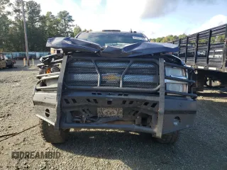 2015 Chevrolet Silverado 3500HD LTZ with VIN 1GC4K0E83FF587522, listed as a Copart auction lot 84627984 with 133,935 mi miles and Salvage Title. Bid and sale history available at DreamBid. Image 5.