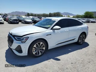 2021 Audi e-tron Sportback S line Premium Plus z VIN WA12AAGE6MB001090, wystawiony jako Copart lot #55460254 z przebiegiem 51 774 mil mil oraz . Historia ofert i sprzedaży dostępna na DreamBid. Obrazek 1.