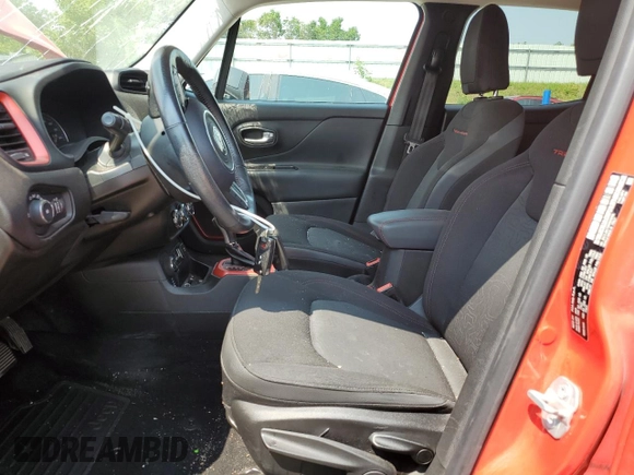 2015 Jeep Renegade Trailhawk with VIN ZACCJBCT9FPB78763, listed as a Copart auction lot 59810285 with 154,413 mi miles and Clean title. Bid and sale history available at DreamBid. Image 7.