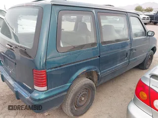 1994 Plymouth Voyager z VIN 2P4GH2531RR744369, wystawiony jako IAAI lot #41518275 z przebiegiem 169 490 mil mil oraz . Historia ofert i sprzedaży dostępna na DreamBid. Obrazek 4.
