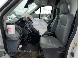 2018 Ford Transit with VIN 1FTYE1CM6JKA35821, listed as a Copart auction lot 53590534 with 82,324 mi miles and Salvage Title. Bid and sale history available at DreamBid. Image 7.