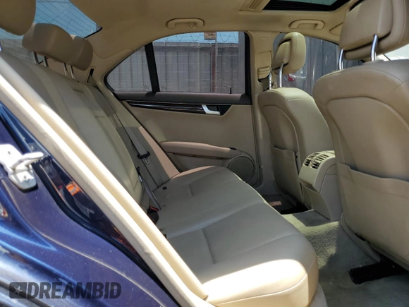 2013 Mercedes-Benz C 250 Sport с VIN WDDGF4HB7DA856850, выставлен на аукционе Copart как лот 63709195 с пробегом 196 091 миль миль и Чистый • Clean title. История ставок и продаж доступна на DreamBid. Изображение 10.