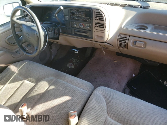 1996 Chevrolet Silverado 1500 with VIN 1GCEC14RXTZ201089, listed as a Copart auction lot 79321404 with 196,822 mi miles and Salvage Title. Bid and sale history available at DreamBid. Image 8.