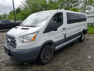 2015 Ford Transit XL z VIN 1FBZX2ZM5FKA97704, wystawiony jako Copart lot #56949575 z przebiegiem 112 522 mil mil oraz Szkody całkowita. Historia ofert i sprzedaży dostępna na DreamBid. Obrazek 1.