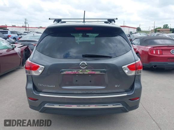 2015 Nissan Pathfinder SV z VIN 5N1AR2MN7FC607589, wystawiony jako IAAI lot #42146811 z przebiegiem 183 968 mil mil oraz . Historia ofert i sprzedaży dostępna na DreamBid. Obrazek 16.