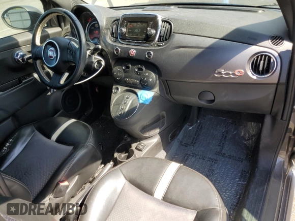 2017 FIAT 500e с VIN 3C3CFFGE1HT598411, выставлен на аукционе Copart как лот 58774295 с пробегом 73 573 миль миль и Чистый • Clean title. История ставок и продаж доступна на DreamBid. Изображение 8.