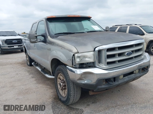 2001 Ford Super Duty F-250 XL with VIN 1FTNW21S31EC77648, listed as a IAAI auction lot 41523954 with 218,035 mi miles. Bid and sale history available at carsss.com. Image 1.