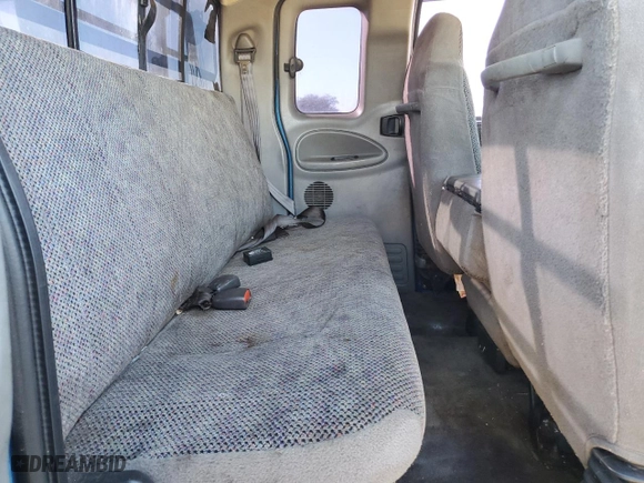 2000 Dodge Ram 1500 with VIN 3B7HF13Z9YG148639, listed as a Copart auction lot 87698355 with 273,328 mi miles and Salvage Title. Bid and sale history available at carsss.com. Image 10.