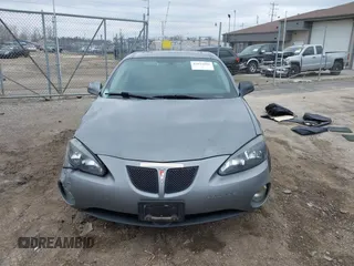 2007 Pontiac Grand Prix with VIN 2G2WP552371221110, listed as a IAAI auction lot 42011006 with 274,300 mi miles. Bid and sale history available at carsss.com. Image 12.