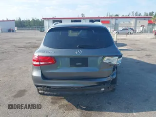 2018 Mercedes-Benz GLC 300 z VIN WDC0G4JB2JF448980, wystawiony jako IAAI lot #42337686 z przebiegiem 85 734 mil mil oraz . Historia ofert i sprzedaży dostępna na DreamBid. Obrazek 16.