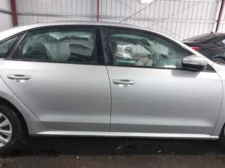 2014 Volkswagen Passat S with VIN 1VWAT7A33EC104563, listed as a IAAI auction lot 42471984 with 122,926 mi miles and . Bid and sale history available at DreamBid. Image 14.