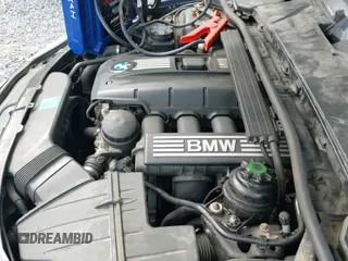 2010 BMW 3 Series 328i xDrive with VIN WBAPK5C57AA810523, listed as a IAAI auction lot 42701758 with 211,435 mi miles and . Bid and sale history available at DreamBid. Image 12.