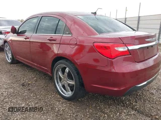 2014 Chrysler 200 LX with VIN 1C3CCBAB7EN122370, listed as a IAAI auction lot 41546859 with 138,999 mi miles and . Bid and sale history available at DreamBid. Image 3.