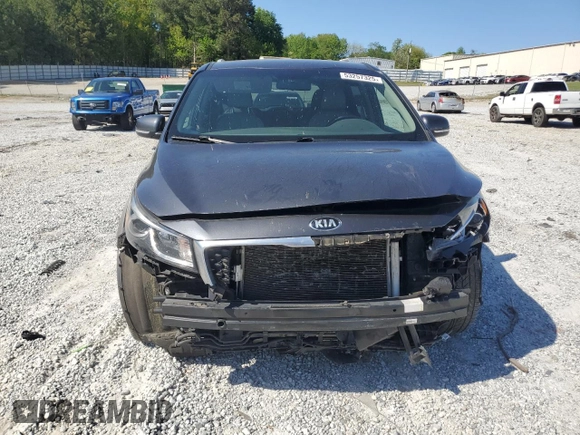2017 Kia Sedona LX with VIN KNDMB5C12H6283197, listed as a Copart auction lot 53257325 with 140,440 mi miles and Salvage Title. Bid and sale history available at DreamBid. Image 5.