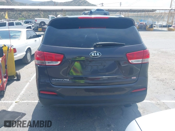 2017 Kia Sorento LX with VIN 5XYPG4A30HG277019, listed as a IAAI auction lot 42101139 with 73,269 mi miles. Bid and sale history available at carsss.com. Image 16.