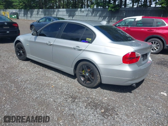 2008 BMW 3 Series 328xi with VIN WBAVC73528KP37985, listed as a IAAI auction lot 42679403 with 138,046 mi miles and . Bid and sale history available at DreamBid. Image 3.