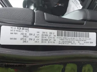 2017 Jeep Grand Cherokee Laredo with VIN 1C4RJFAG7HC886640, listed as a IAAI auction lot 42035301 with 197,110 mi miles. Bid and sale history available at carsss.com. Image 9.