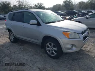 2012 Toyota RAV4 Limited z VIN JTMDF4DV4C5056172, wystawiony jako IAAI lot #41675123 z przebiegiem 105 028 mil mil oraz . Historia ofert i sprzedaży dostępna na DreamBid. Obrazek 1.
