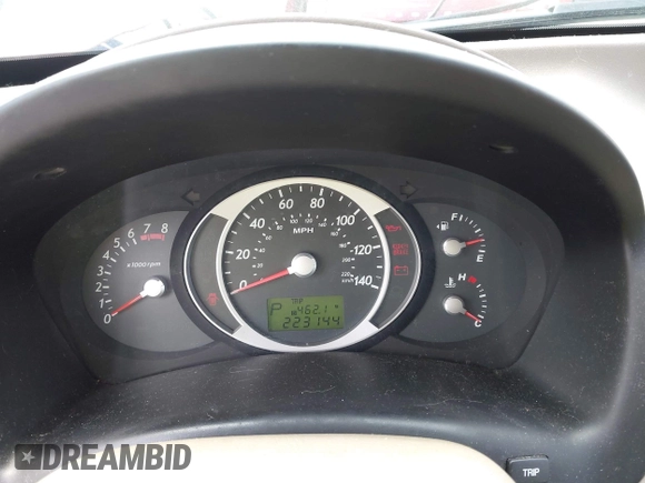 2007 Hyundai Tucson GLS with VIN KM8JM12B27U549064, listed as a IAAI auction lot 42019695 with 223,144 mi miles. Bid and sale history available at carsss.com. Image 7.