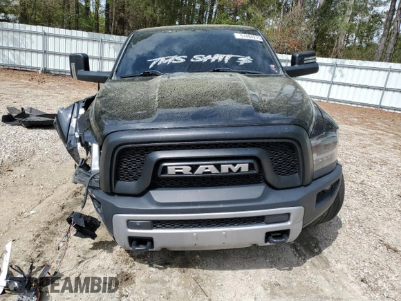 2015 Ram 1500 Rebel z VIN 1C6RR7YT3FS780133, wystawiony jako Copart lot #51484275 z przebiegiem 127 543 mil mil oraz Szkoda całkowita • Salvage title. Historia ofert i sprzedaży dostępna na DreamBid. Obrazek 5.