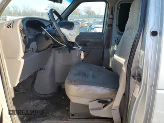 2000 Ford Econoline Passenger XL with VIN 1FBSS31S0YHB66699, listed as a Copart auction lot 46336245 with 189,130 mi miles and Salvage Title. Bid and sale history available at DreamBid. Image 7.