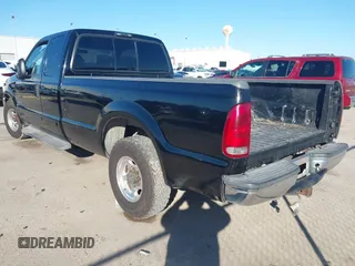 2001 Ford Super Duty F-250 XL with VIN 1FTNX20F01EA27544, listed as a IAAI auction lot 41395573 with 320,395 mi miles. Bid and sale history available at carsss.com. Image 3.