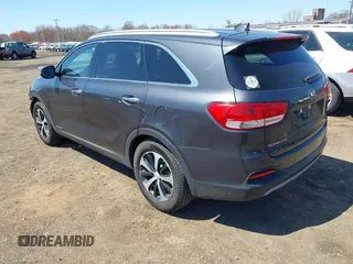 2018 Kia Sorento EX with VIN 5XYPHDA57JG388378, listed as a IAAI auction lot 41977584 with 121,482 mi miles and . Bid and sale history available at carsss.com. Image 3.