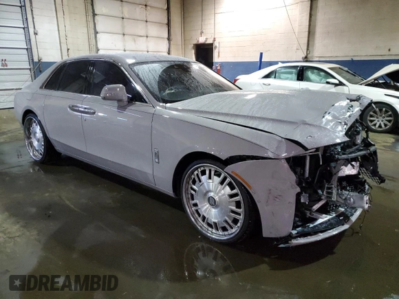 2021 Rolls-Royce Ghost z VIN SCATV0C04MU208558, wystawiony jako Copart lot #41417175 z przebiegiem Nie podano mil oraz Szkoda całkowita • Salvage title. Historia ofert i sprzedaży dostępna na DreamBid. Obrazek 4.
