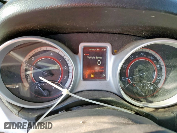 2017 Dodge Journey SXT with VIN 3C4PDCBG5HT576194, listed as a Copart auction lot 57832205 with 183,634 mi miles and Clean title. Bid and sale history available at DreamBid. Image 9.
