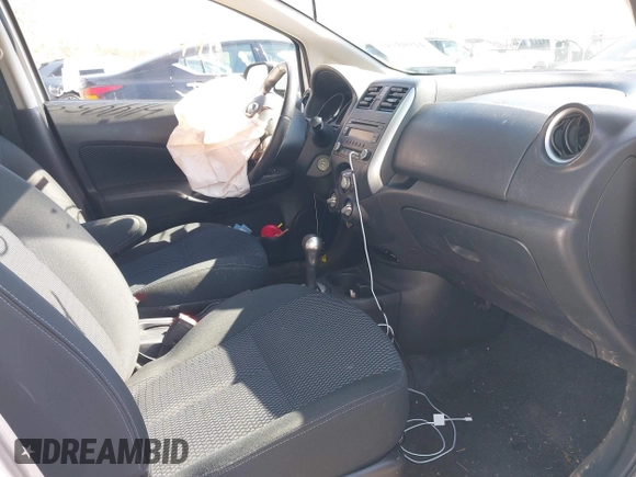 2014 Nissan Note SV with VIN 3N1CE2CP0EL381204, listed as a IAAI auction lot 41995952 with 88,890 mi miles and . Bid and sale history available at DreamBid. Image 5.
